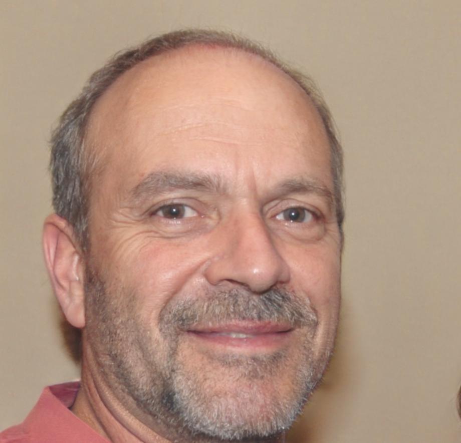 Casimir Thornfield, Senior Finance Instructor